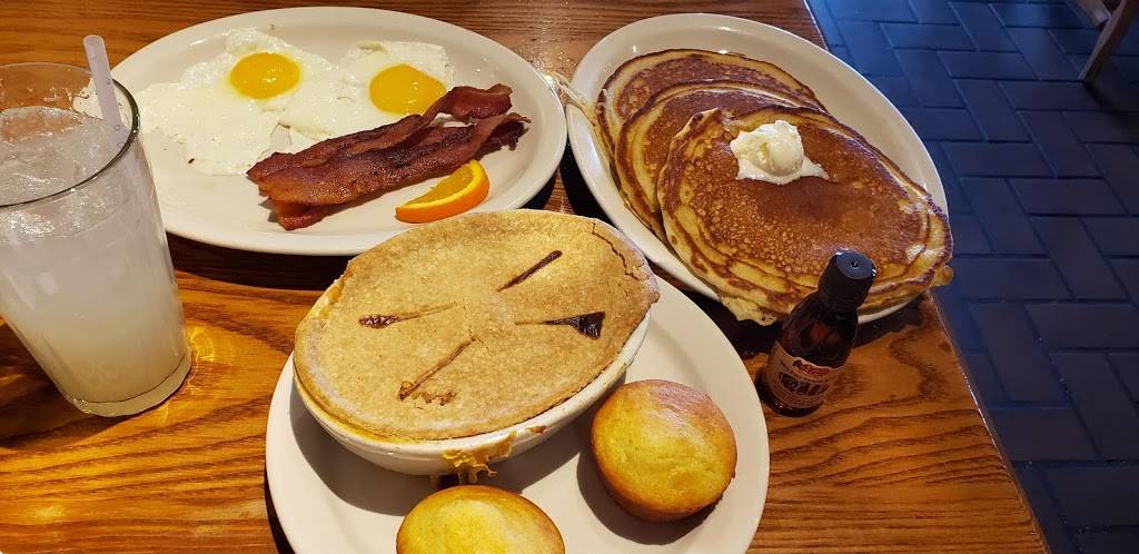 Cracker Barrel Old Country Store | restaurant | 5022 E Chandler Blvd, Phoenix, AZ 85048, USA | 4809619443 OR +1 480-961-9443