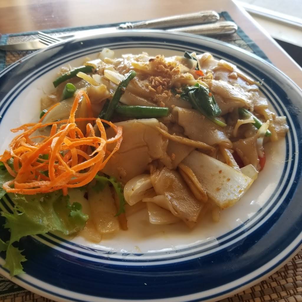 Tasty Thai | restaurant | 182 State Rd, Kittery, ME 03904, USA | 2074399988 OR +1 207-439-9988
