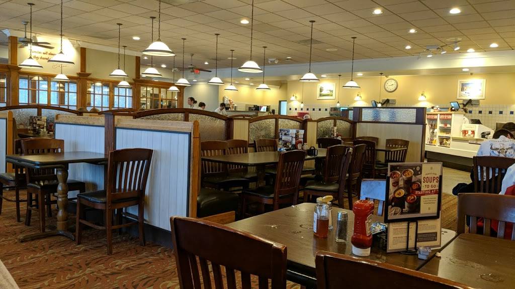 Bob Evans | restaurant | 304 N Main St, East Peoria, IL 61611, USA | 3096944649 OR +1 309-694-4649