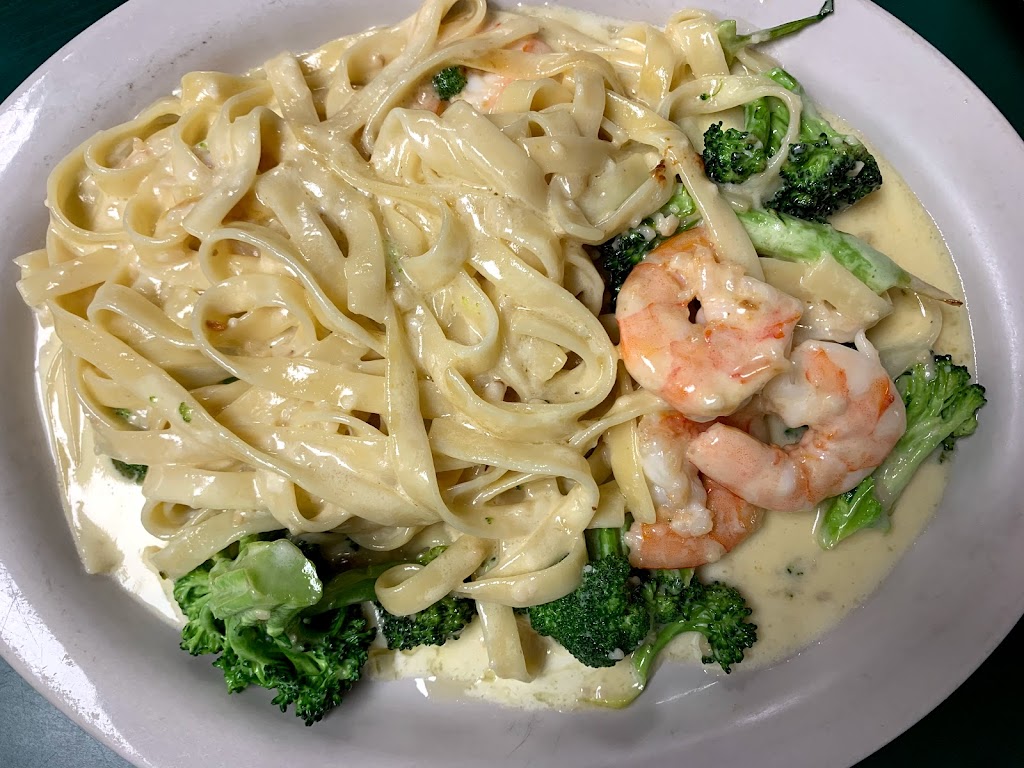 BenAmichis Italian Ristorante & Bar | restaurant | 310 N Lake Dr, Prestonsburg, KY 41653, USA | 6065064322 OR +1 606-506-4322