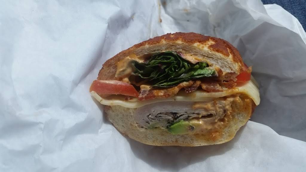 Autobahn Cafe | cafe | 571 5th St, Oakland, CA 94607, USA | 5108361234 OR +1 510-836-1234