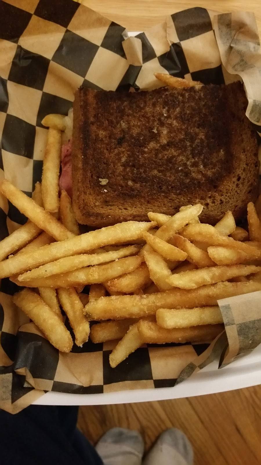 DeMarios Eatery | restaurant | 249 NY-13, Chittenango, NY 13037, USA | 3155103586 OR +1 315-510-3586