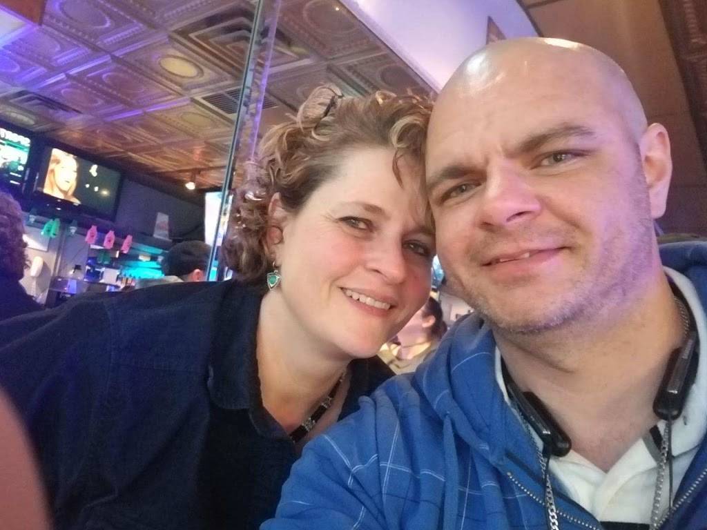 Jolly Frog | restaurant | 4848 Virginia Beach Blvd, Virginia Beach, VA 23462, USA | 7574998046 OR +1 757-499-8046