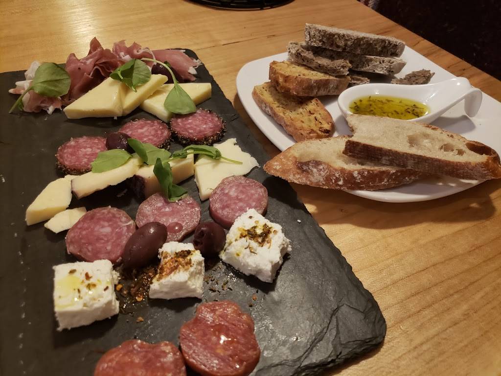 Naslada Bistro | restaurant | 182 S Main St, Bowling Green, OH 43402, USA | 4193736050 OR +1 419-373-6050