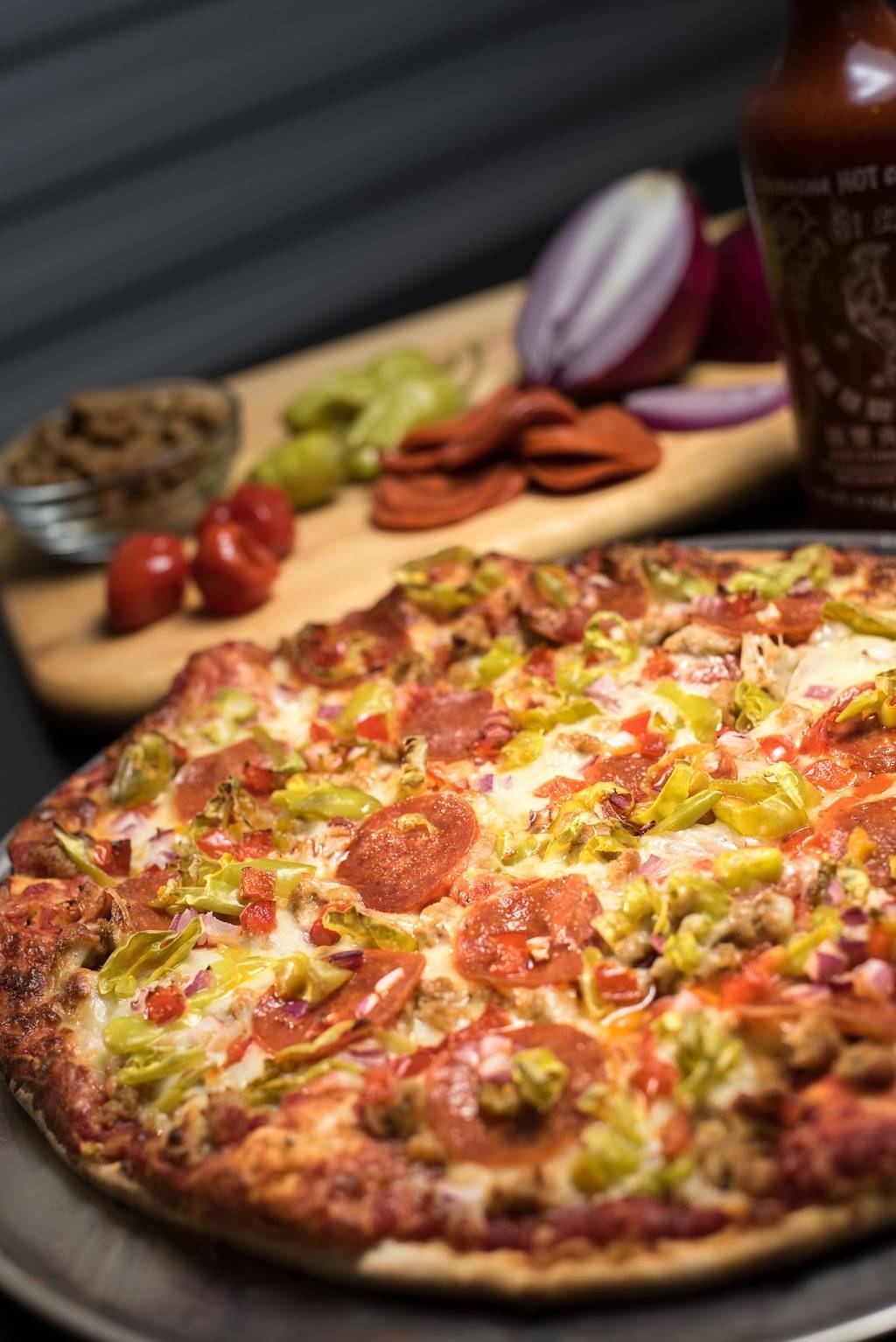 Mickies Pizzeria | restaurant | 1051 E Washington St, East Peoria, IL 61611, USA | 3099660448 OR +1 309-966-0448