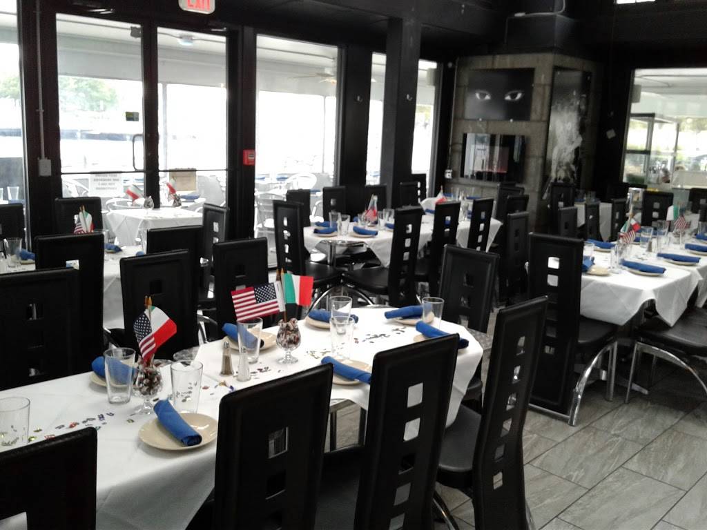 Blue Eyes | restaurant | 525 Sinatra Dr, Hoboken, NJ 07030, USA | 2016836861 OR +1 201-683-6861