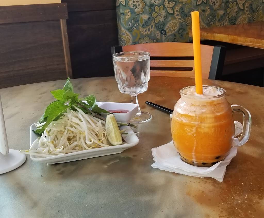 Thai and Pho Bistro | restaurant | 2153 P St NW, Washington, DC 20037, USA | 2025063508 OR +1 202-506-3508
