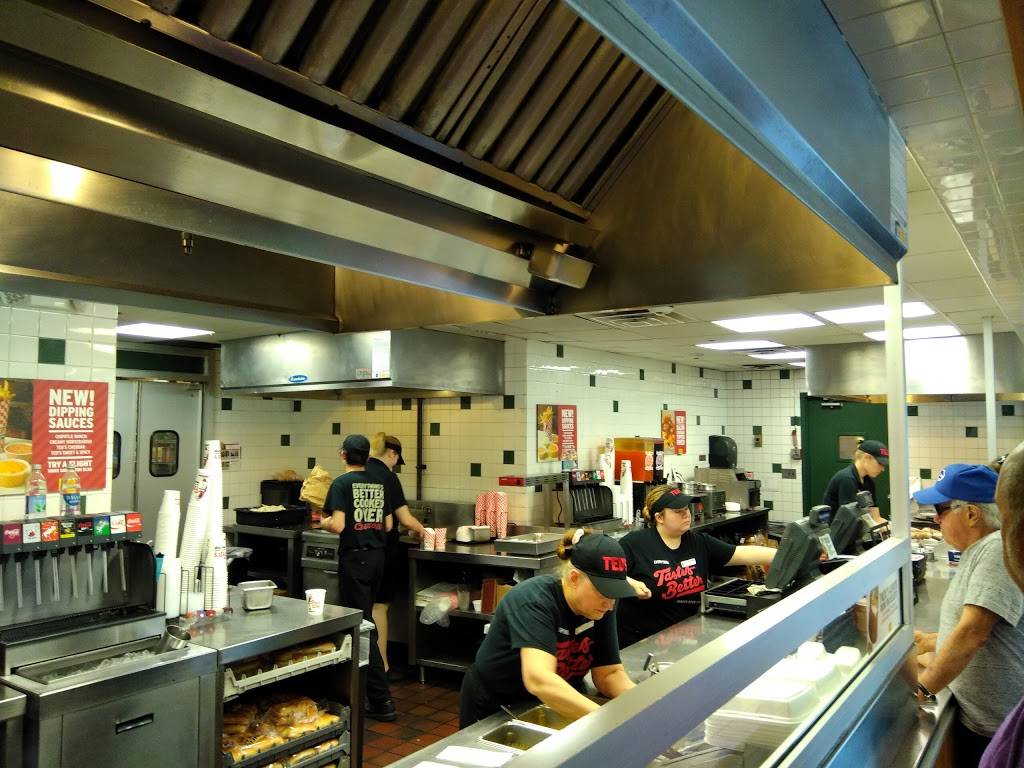 Teds Hot Dogs | restaurant | 4878 Transit Rd, Lancaster, NY 14086, USA | 7166687533 OR +1 716-668-7533