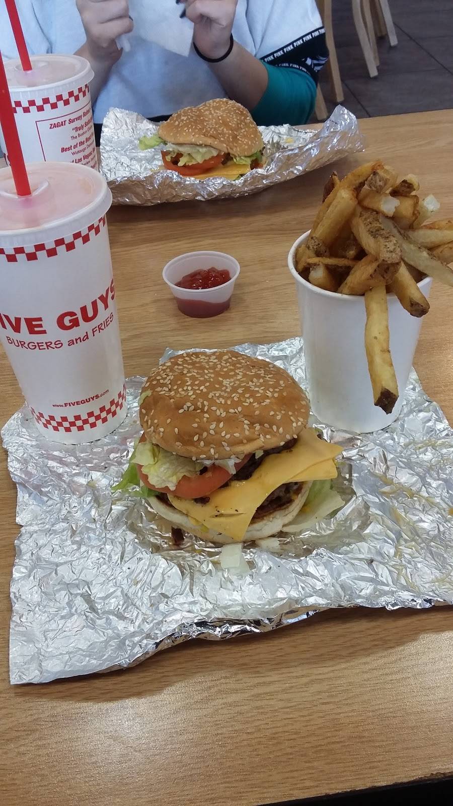 Five Guys | meal takeaway | 13580 Foulger Square, Woodbridge, VA 22192, USA | 7035807577 OR +1 703-580-7577
