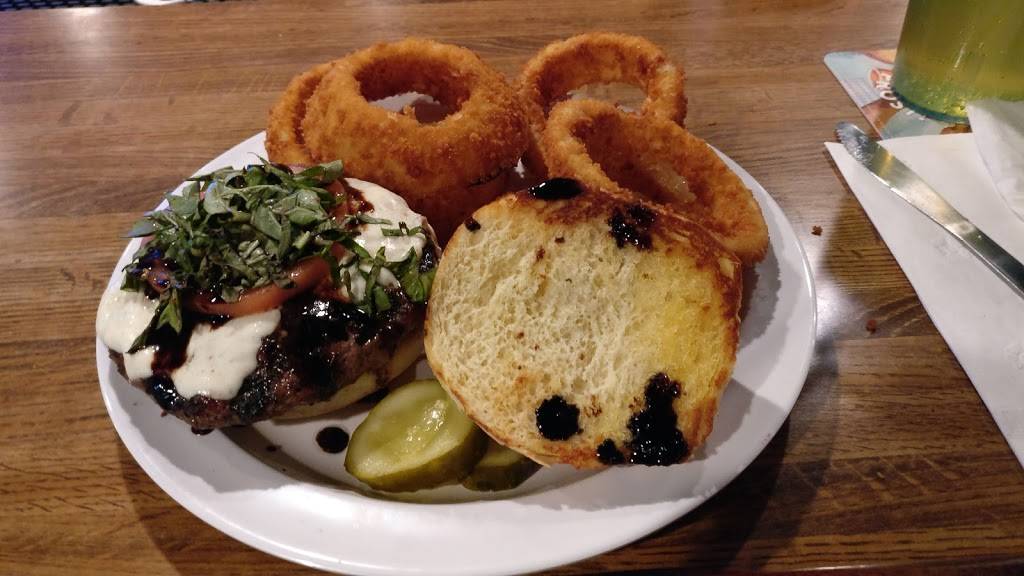 American Tavern | restaurant | 28020 Miles Rd, Solon, OH 44139, USA | 4403493736 OR +1 440-349-3736