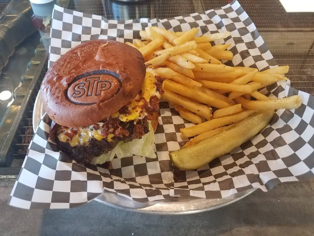 STP Bar-N-Grill | restaurant | 5487 Clairemont Mesa Blvd, San Diego, CA 92117, USA | 8584306911 OR +1 858-430-6911