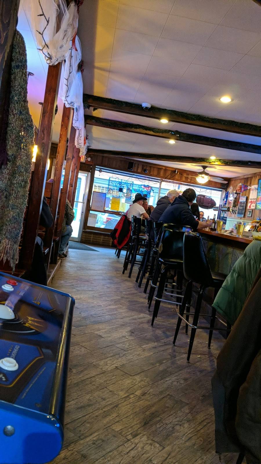 Small Town Saloon | restaurant | 111 N Main St, Elizabeth, IL 61028, USA | 8158589111 OR +1 815-858-9111