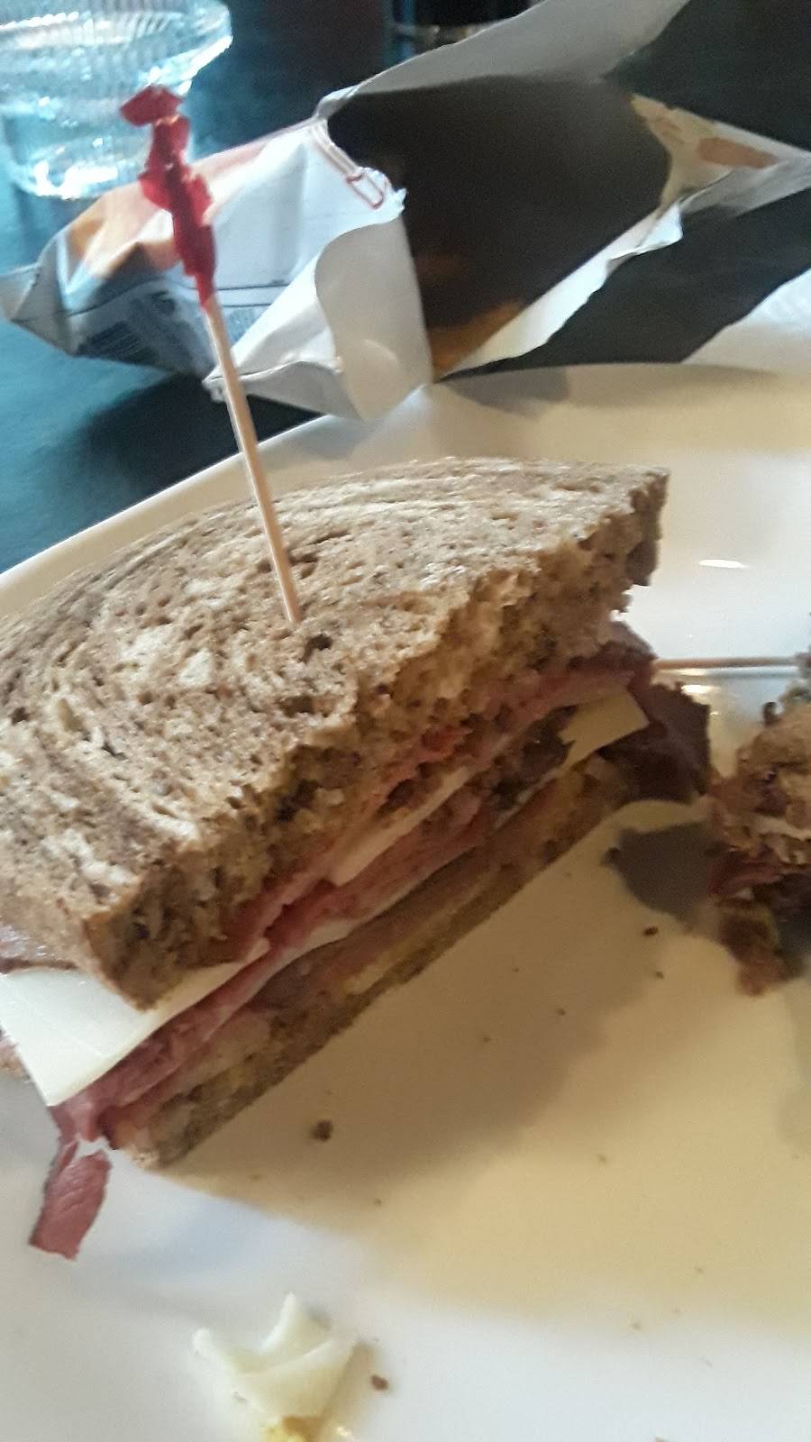 La Sous Terre | restaurant | 101 W Pine St, Warrensburg, MO 64093, USA | 6608643710 OR +1 660-864-3710