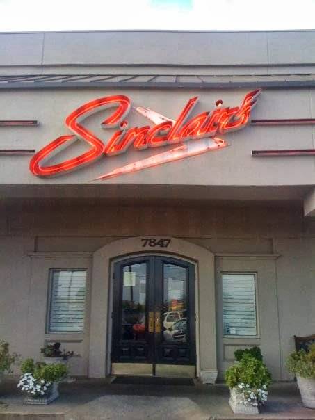 Sinclairs East | restaurant | 7847 Vaughn Rd, Montgomery, AL 36117, USA | 3342717654 OR +1 334-271-7654