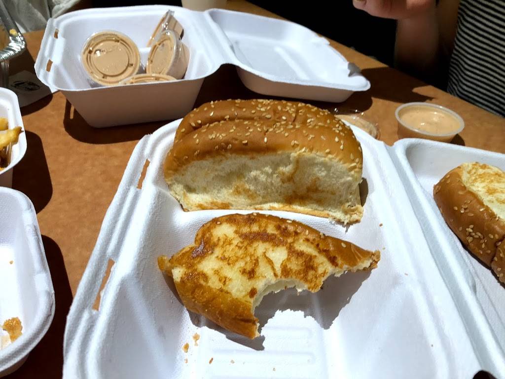 Raising Cane’s Chicken Fingers | restaurant | 303 Vista Village Dr, Vista, CA 92083, USA | 7606396086 OR +1 760-639-6086