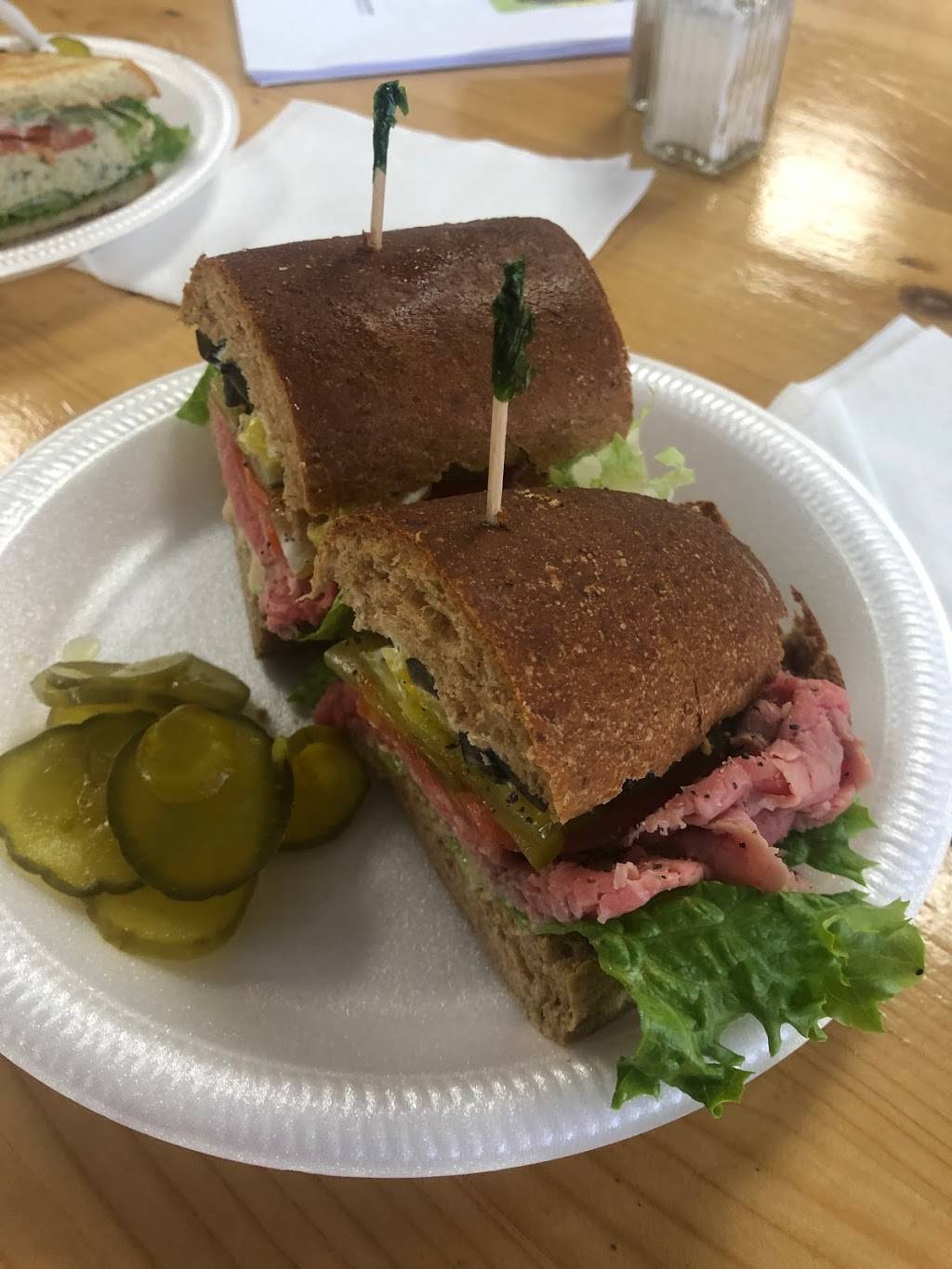 Dog Sled Deli | restaurant | 3711 SW 47th Ave #208, Davie, FL 33314, USA | 9545850588 OR +1 954-585-0588