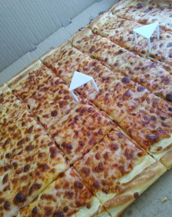 Pizza Loca | meal delivery | 10731 Hawthorne Blvd, Inglewood, CA 90304, USA | 3104481450 OR +1 310-448-1450