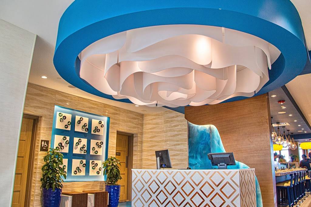 Mahis | restaurant | 615 Atlantic Ave, Virginia Beach, VA 23451, USA | 7574378030 OR +1 757-437-8030