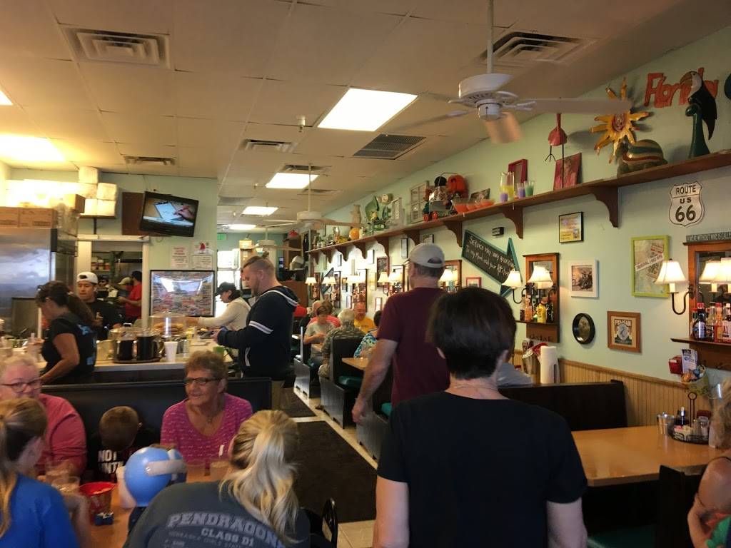 Maggie Maes Sunrise Cafe | restaurant | 1261 Gulf Blvd, Clearwater Beach, FL 33767, USA | 7275951096 OR +1 727-595-1096