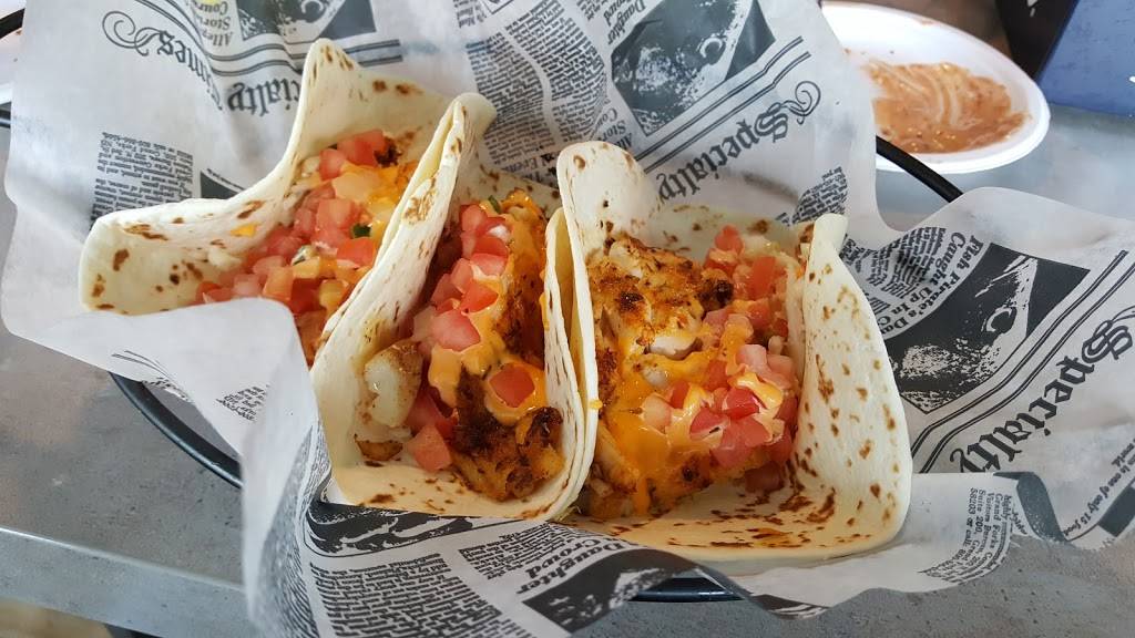 Breezes Dock Bar & Grill | restaurant | 5724 U.S. 9, Tuckerton, NJ 08087, USA | 6092960372 OR +1 609-296-0372