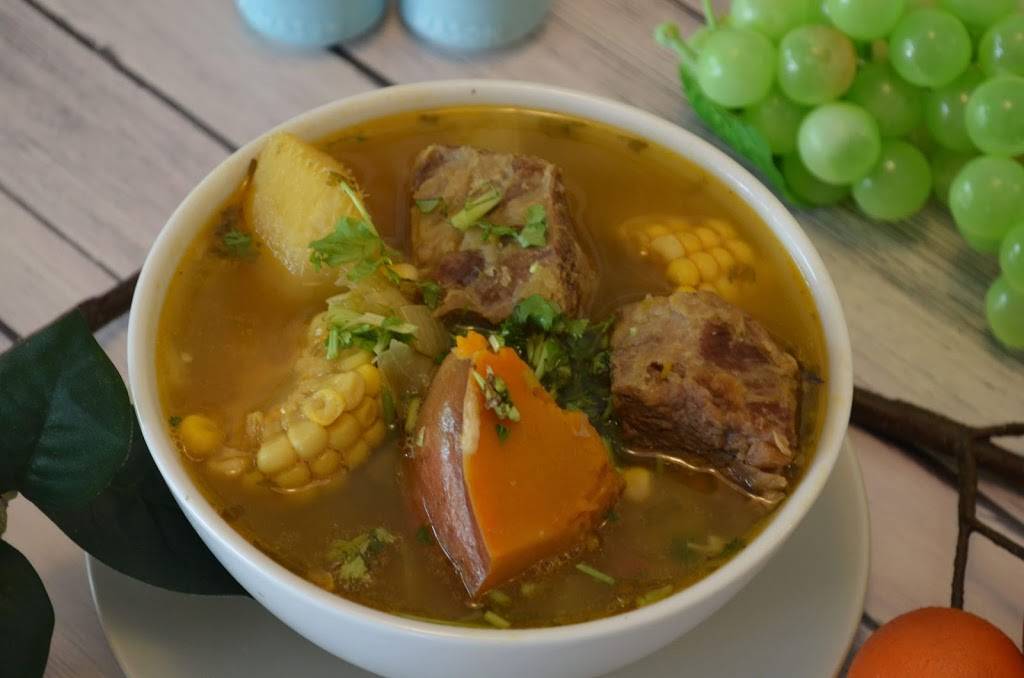 Mr. Chicken | restaurant | 301 Palm Ave, Hialeah, FL 33010, USA | 3054567397 OR +1 305-456-7397