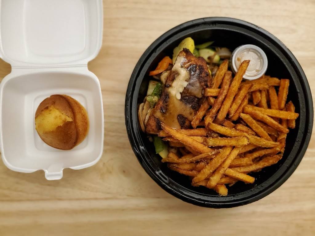 Chef Waynes Cajun On The Go | restaurant | 350 Worthington St, Springfield, MA 01103, USA | 4134177050 OR +1 413-417-7050