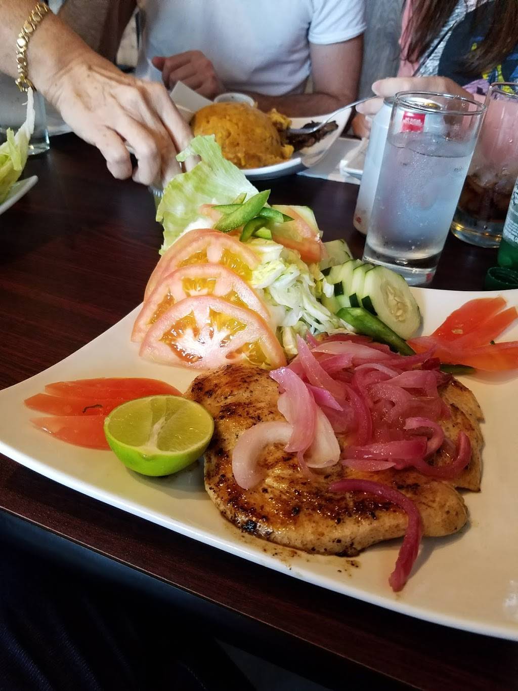 Delicias Caribeñas Restaurant | restaurant | 6790 Stirling Rd, Hollywood, FL 33024, USA | 9548424812 OR +1 954-842-4812