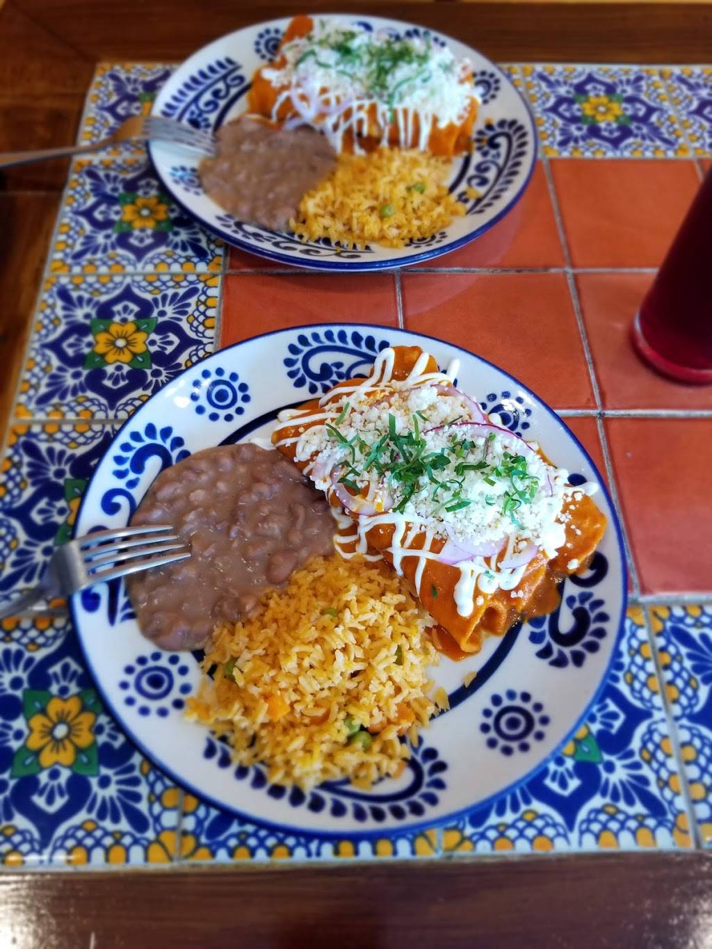 Los Cuatro Soles | meal delivery | 1801 S Chadwick St, Philadelphia, PA 19145, USA | 2157551125 OR +1 215-755-1125