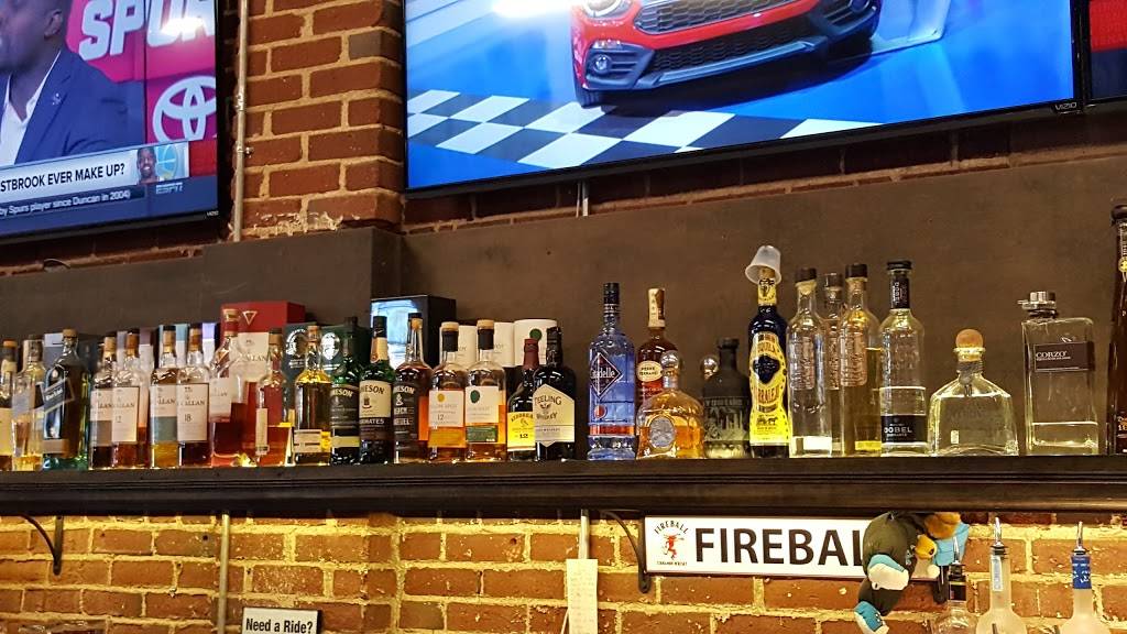Main Street Pub | restaurant | 252 W Main St, Spartanburg, SC 29306, USA | 8645731165 OR +1 864-573-1165