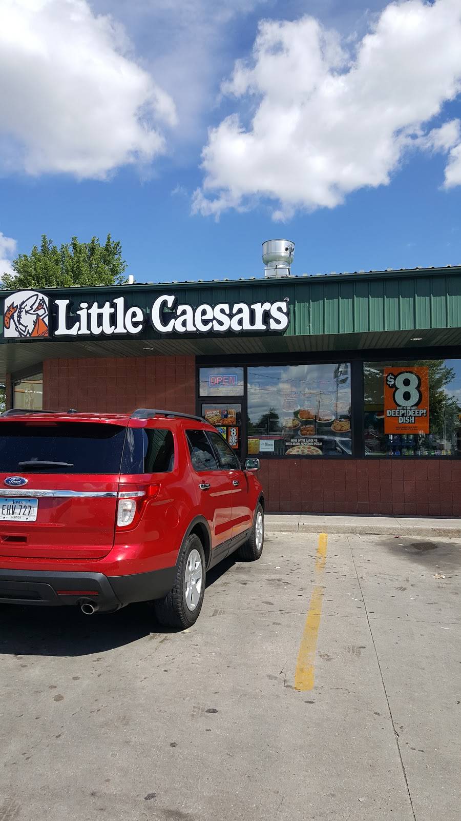 Little Caesars Pizza | meal takeaway | 3220 SE 14th St, Des Moines, IA 50320, USA | 5153655000 OR +1 515-365-5000