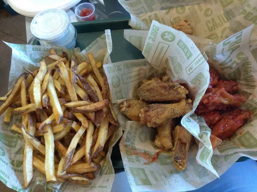 Wingstop | restaurant | 1372 Winston Plaza, Melrose Park, IL 60160, USA | 7086812020 OR +1 708-681-2020