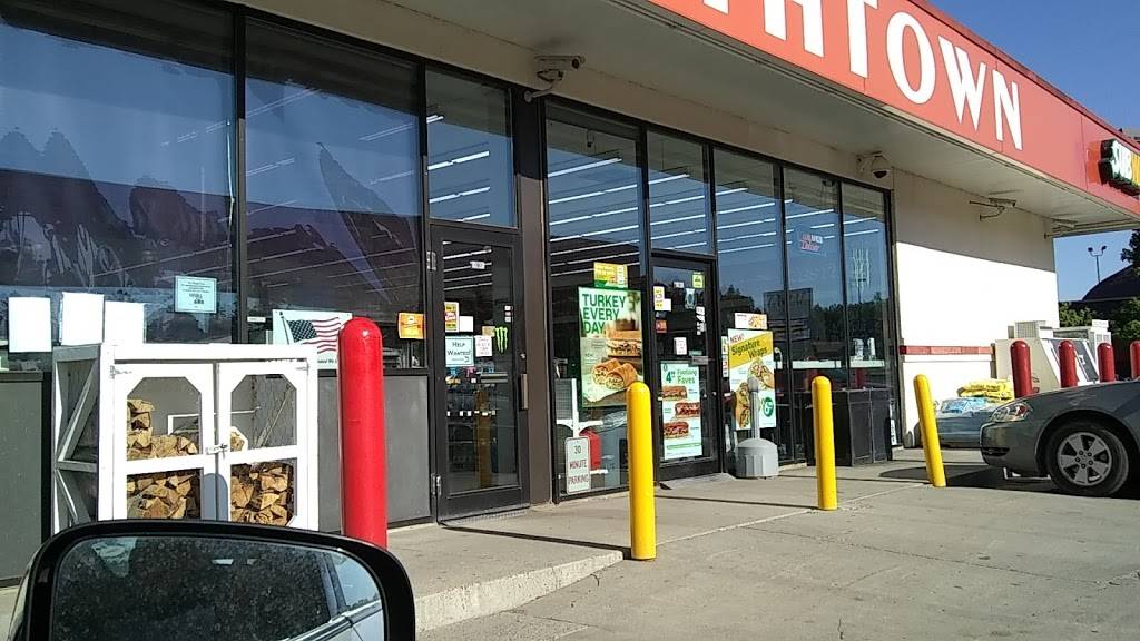 Subway | meal takeaway | 901 S Broadway, Pelican Rapids, MN 56572, USA | 2188634060 OR +1 218-863-4060