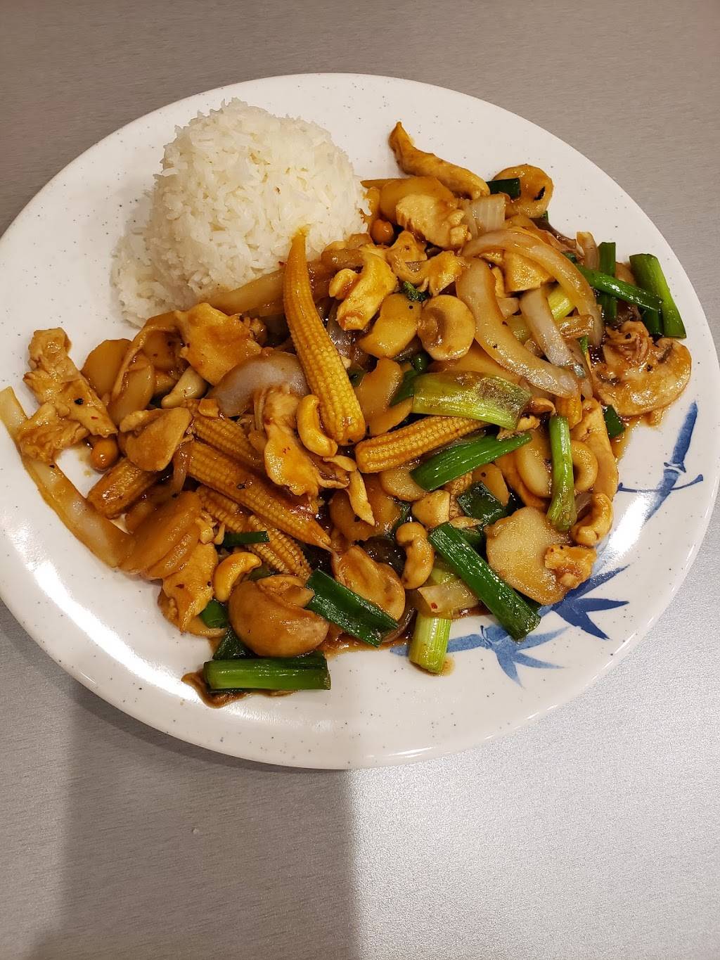 No Thai! | restaurant | 8367 Grand River Ave, Brighton, MI 48116, USA | 8105886280 OR +1 810-588-6280