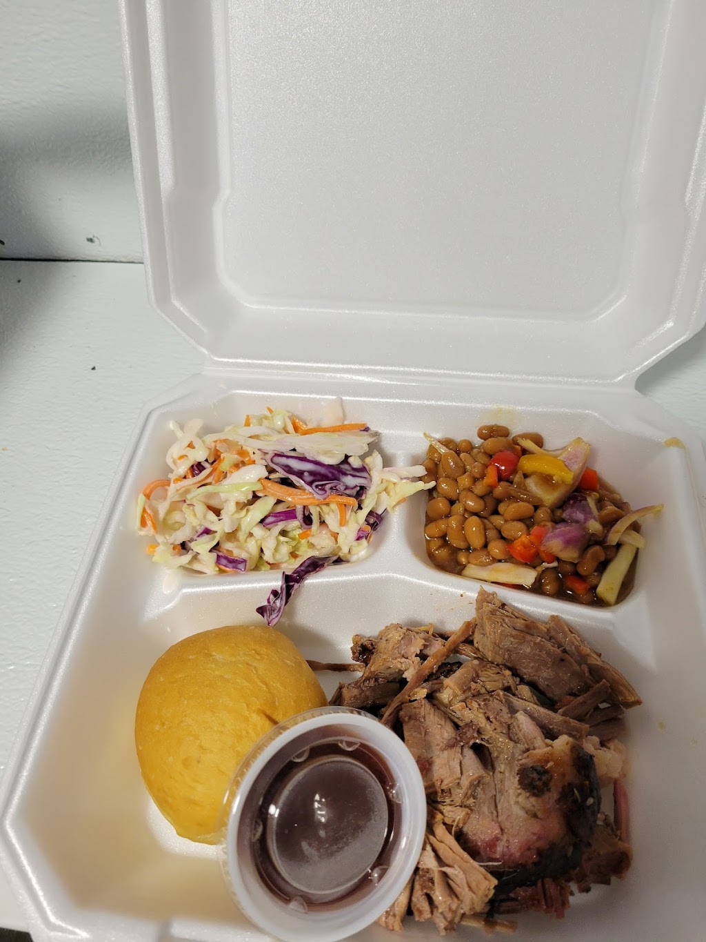 Outlaw BBQ | restaurant | 880 E Collin Raye Dr, De Queen, AR 71832, USA | 4792165893 OR +1 479-216-5893