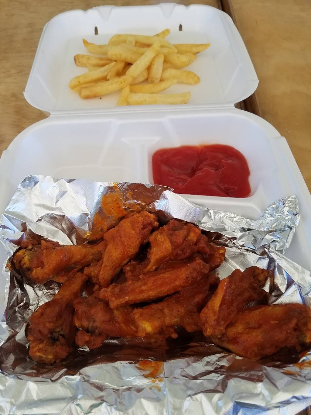 Wing City | restaurant | 2700 US-80, Phenix City, AL 36869, USA | 3344809030 OR +1 334-480-9030