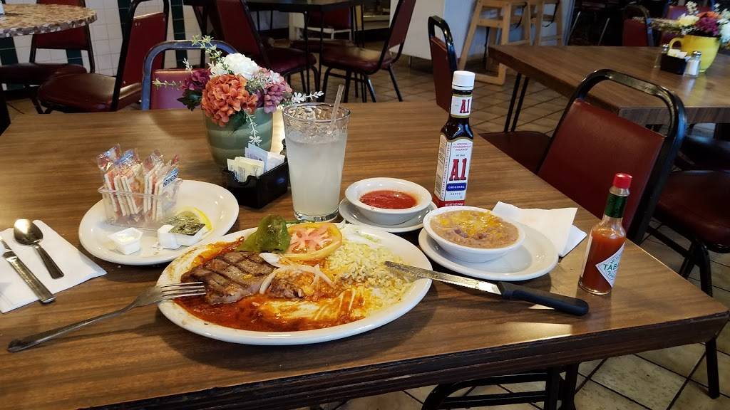 Papachoris Zulas Restaurant | restaurant | 982 N Grand Ave, Nogales, AZ 85621, USA | 5202872892 OR +1 520-287-2892