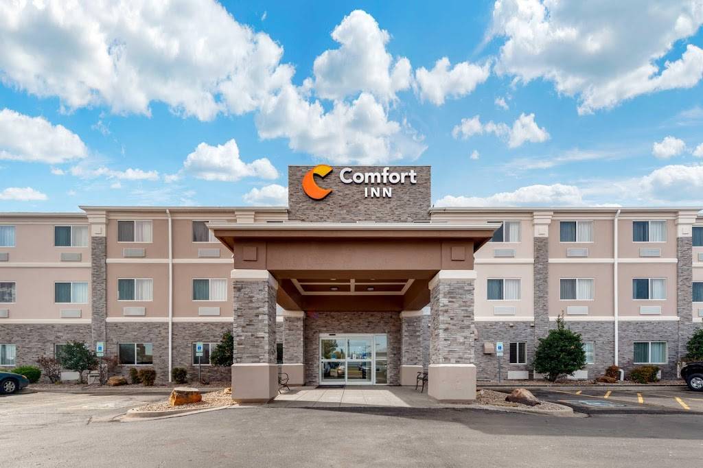 Comfort Inn Oklahoma City South - I-240 | restaurant | 7601 C A Henderson Blvd, Oklahoma City, OK 73139, USA | 4056313111 OR +1 405-631-3111