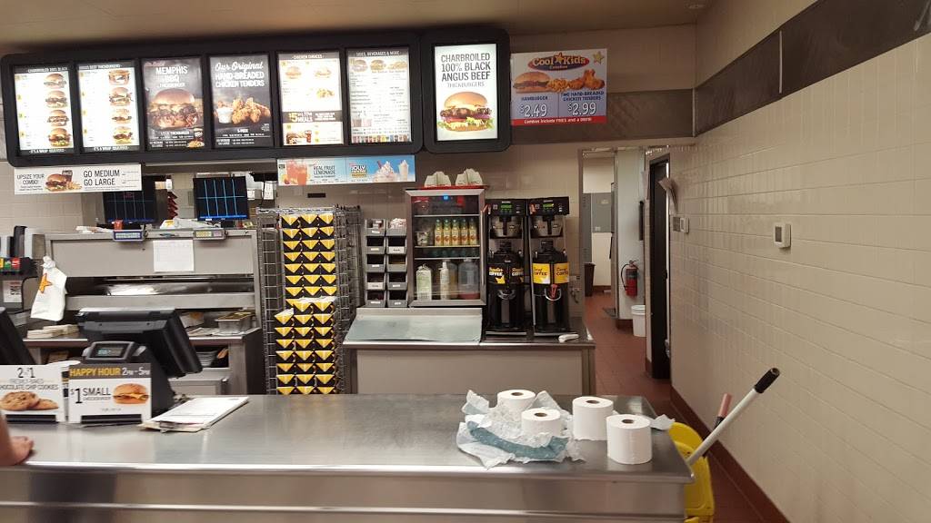 Hardees | restaurant | 401 E Sangamon St, Petersburg, IL 62675, USA | 2176324160 OR +1 217-632-4160