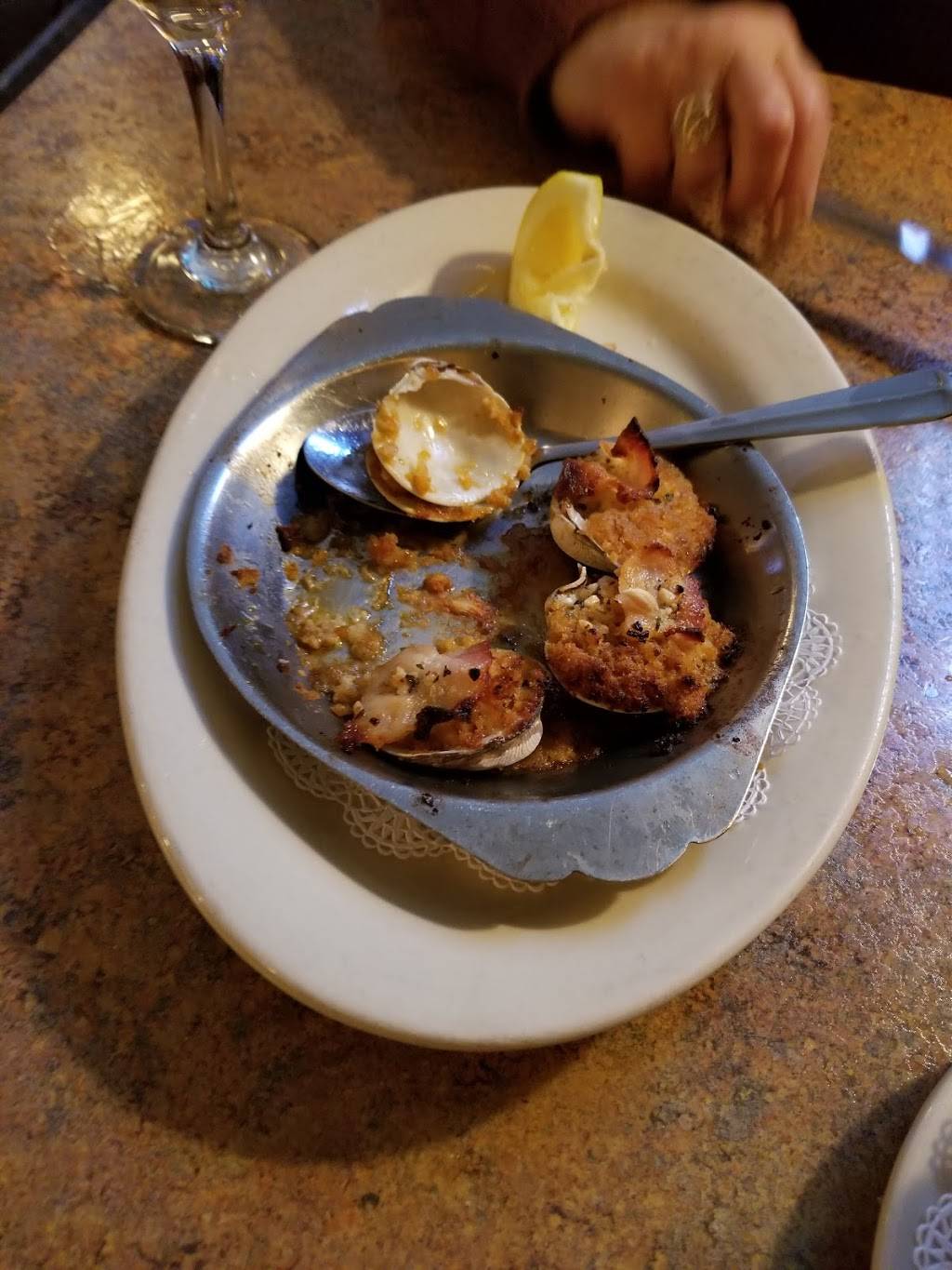 Fredas | restaurant | 105 Copeland St, West Bridgewater, MA 02379, USA | 5085838217 OR +1 508-583-8217