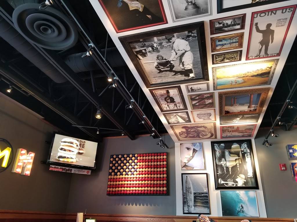 Red Robin Gourmet Burgers and Brews | restaurant | 5531 Office Blvd NE, Albuquerque, NM 87109, USA | 5053459115 OR +1 505-345-9115