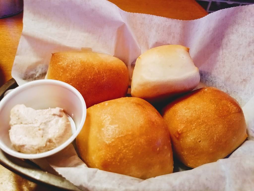 Texas Roadhouse | restaurant | 7302 Olson Dr, Papillion, NE 68046, USA | 4025927427 OR +1 402-592-7427