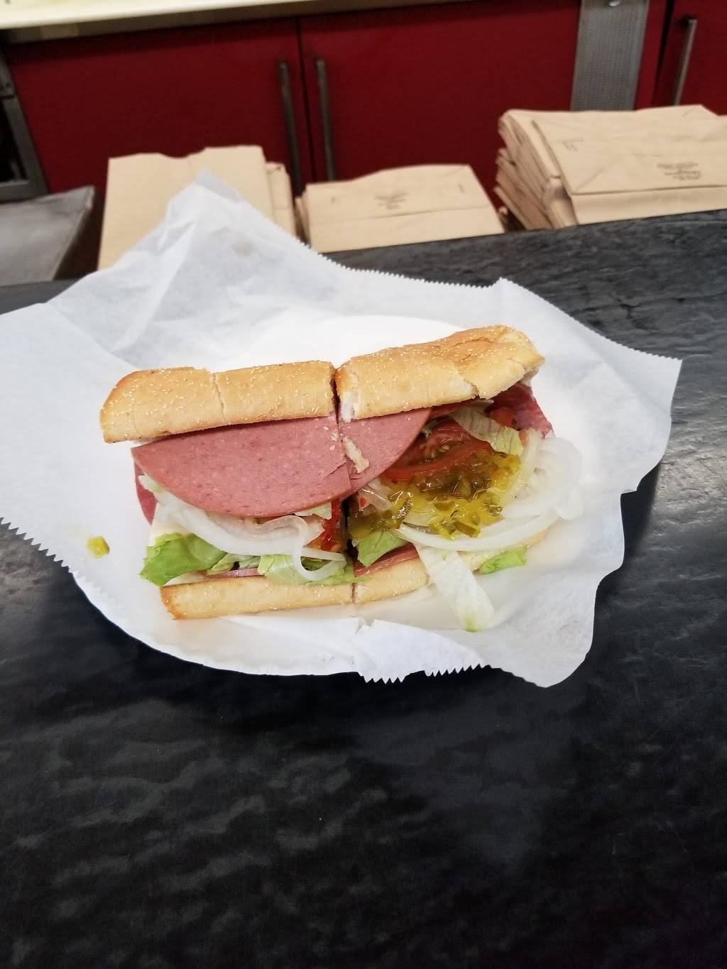 Mikes Pizza | restaurant | 1306 Linden Ave, Arbutus, MD 21227, USA | 4102422515 OR +1 410-242-2515