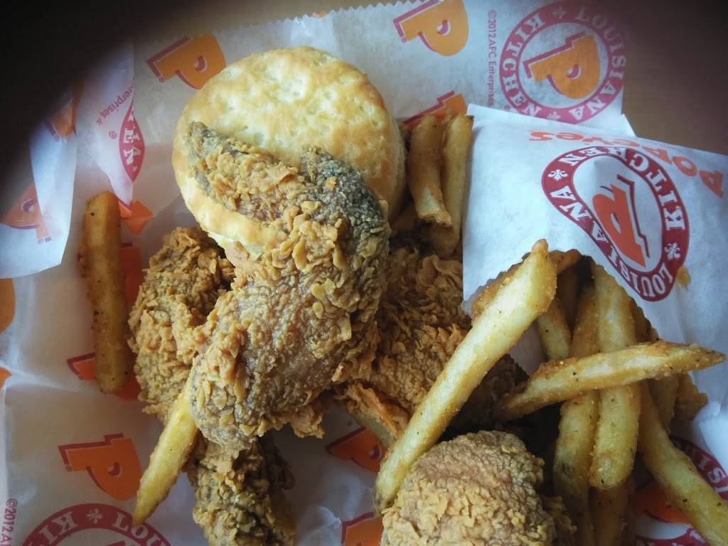 Popeyes Louisiana Kitchen | restaurant | 8842 Potranco Rd, San Antonio, TX 78251, USA | 2105204565 OR +1 210-520-4565