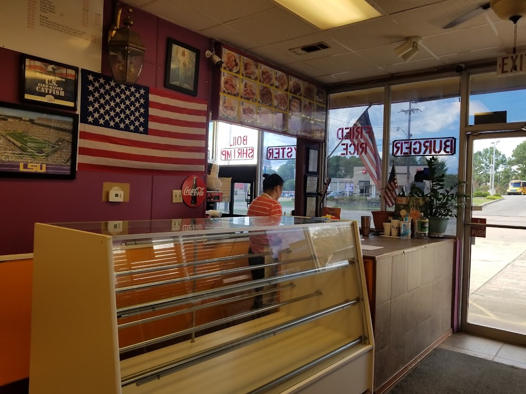 D & T Restaurant | restaurant | 2708 LA-28, Pineville, LA 71360, USA | 3185288884 OR +1 318-528-8884