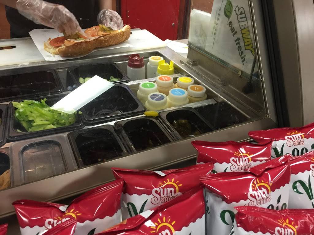 Subway | meal takeaway | 10300 East, E State Rte 350, Raytown, MO 64138, USA | 8163584777 OR +1 816-358-4777