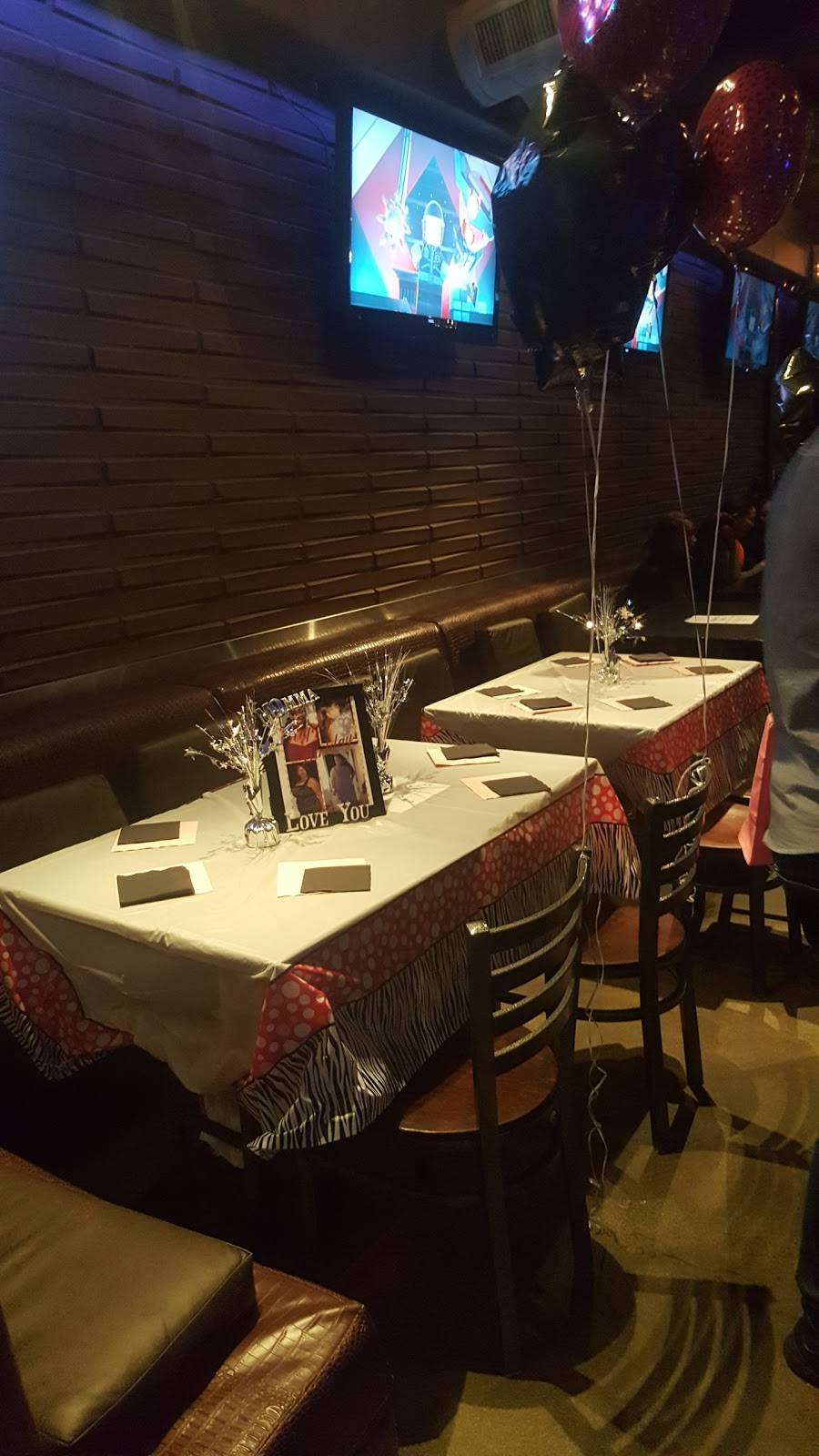 Game Sports Bar Restaurant and Lounge | night club | 5630 W Manchester Ave, Los Angeles, CA 90045, USA | 3102164263 OR +1 310-216-4263