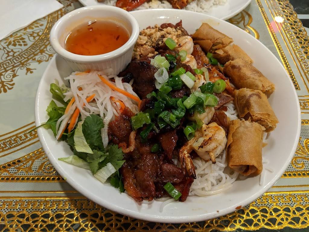 Pho on 44th | restaurant | 19505 44th Ave W L, Lynnwood, WA 98036, USA | 4256976593 OR +1 425-697-6593
