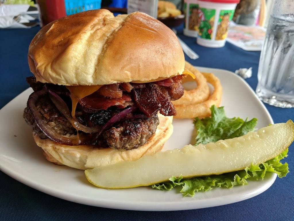 Riviera Lakeshore Restaurant | restaurant | 11019 Country Club Dr, Anderson Island, WA 98303, USA | 2538843344 OR +1 253-884-3344