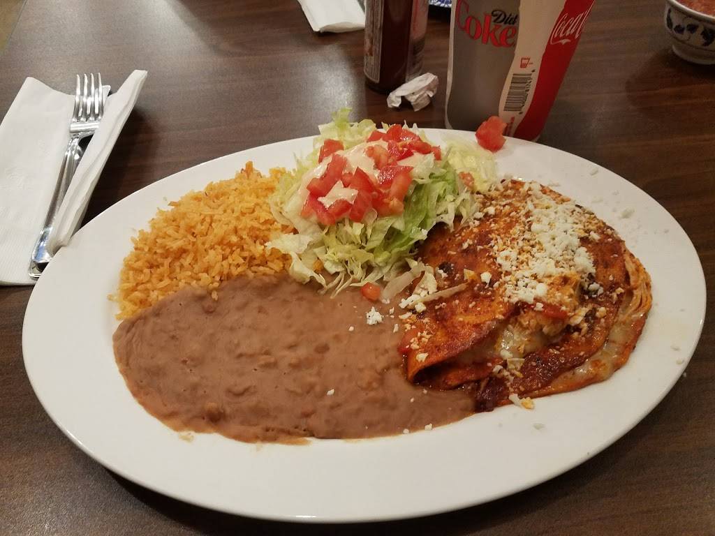 Los Pinos | restaurant | 2019 Pacific Ave, Santa Cruz, CA 95060, USA | 8314252554 OR +1 831-425-2554