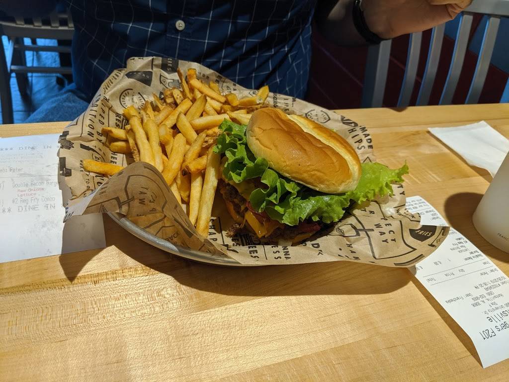 Wayback Burgers | restaurant | 6290 University Dr NW Suite F, Huntsville, AL 35806, USA | 2565329009 OR +1 256-532-9009